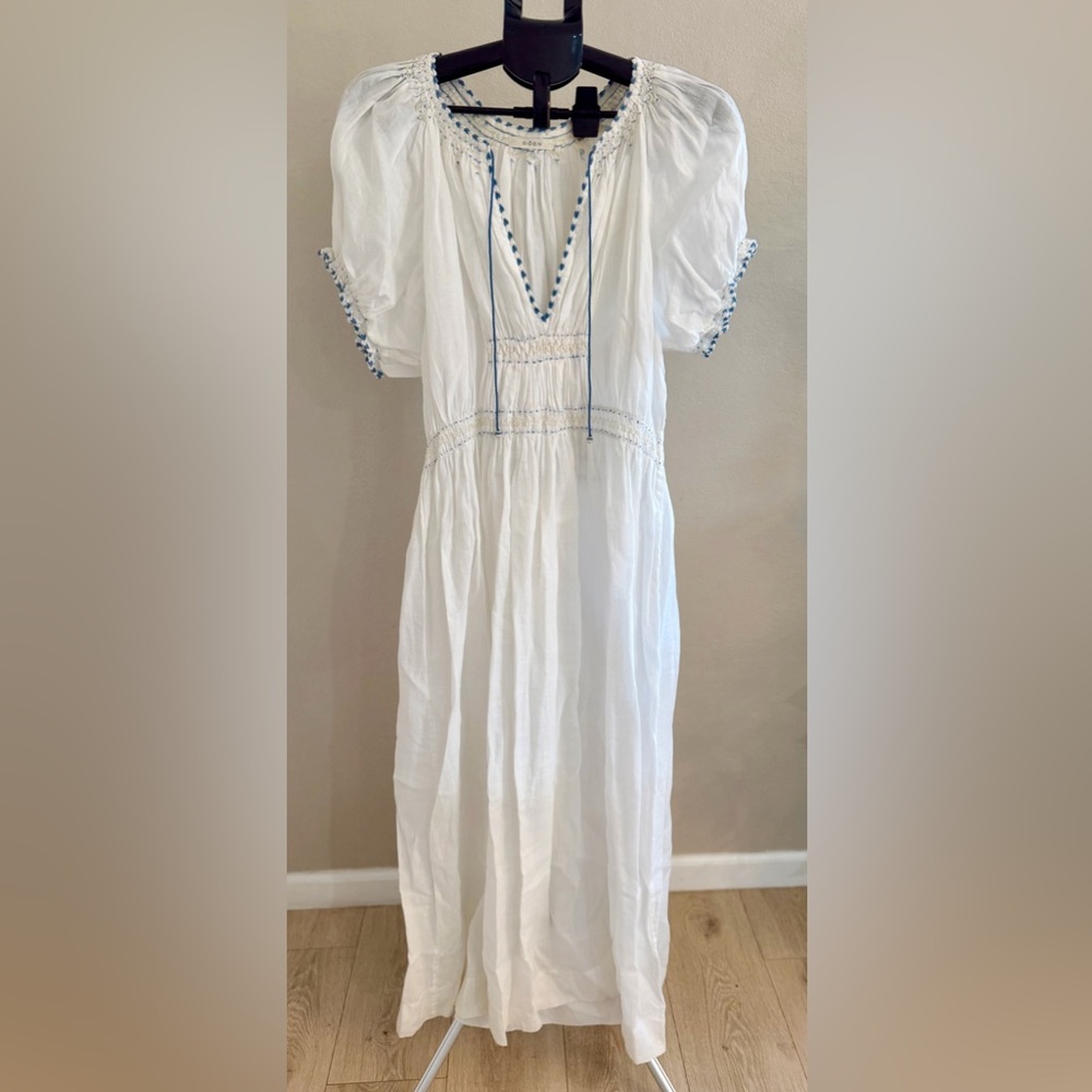 DOEN White Dress with Blue Embroidery
